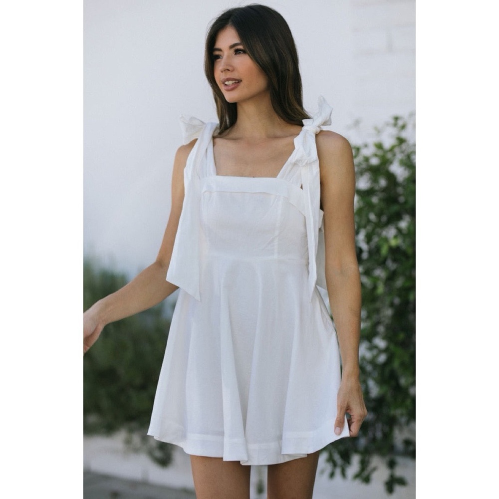 Mable Judy Tie Shoulder Mini Dress